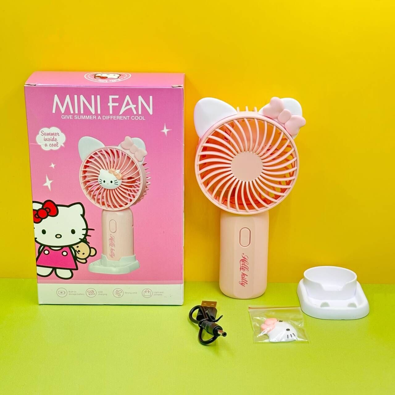 Fun Cartoon Portable Student Handheld Fan Children Student Desktop Small Small Electric Fan Usb Charging Fan Application Scenario