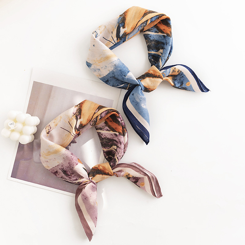 French Vintage Printed Small Square Scarf Korean Version Korean Professional Scarf Elegant Light Luxury Style Imitation Silk Scarf Wholesale
