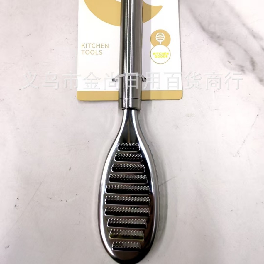 Stainless steel fish scale ginger paste fish scale remover, fish scale removal tool, household special knife for removing scales and killing fish, scale brush Application Scenario