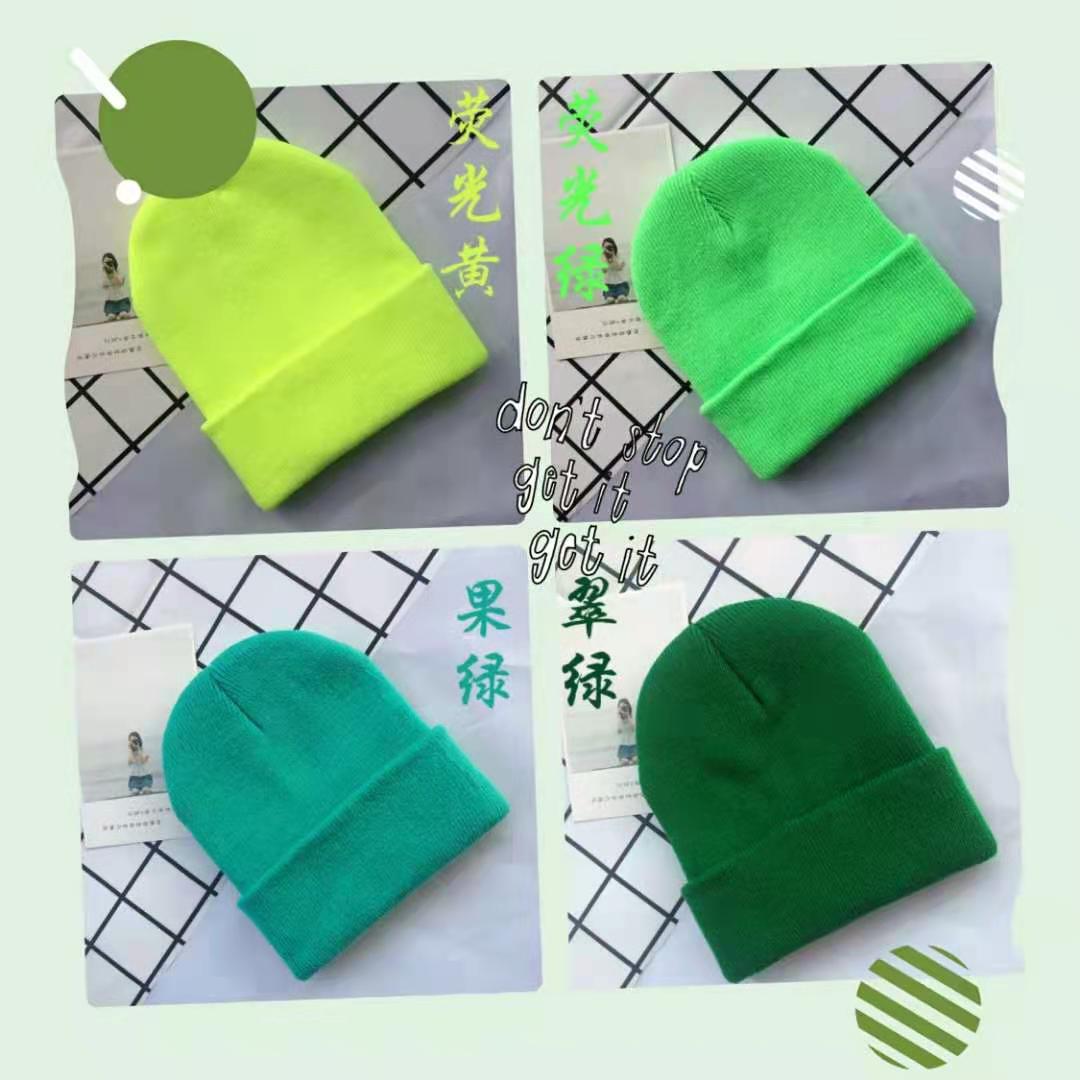 Winter children's woolen caps in stock, solid color smooth plate knitted caps for children aged 1 to 10 Application Scenario
