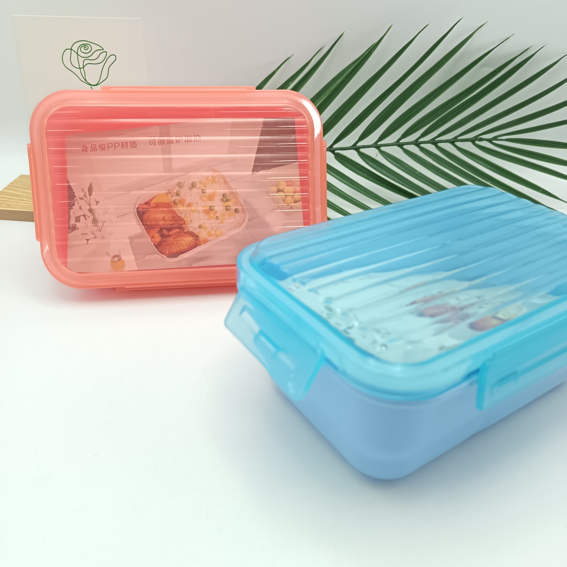 Plastic lunch boxes and bowls can be heated in a microwave oven. Students, office workers, lunch boxes with rice LIDS, fresh-keeping, double-compartment lunch boxes Application Scenario