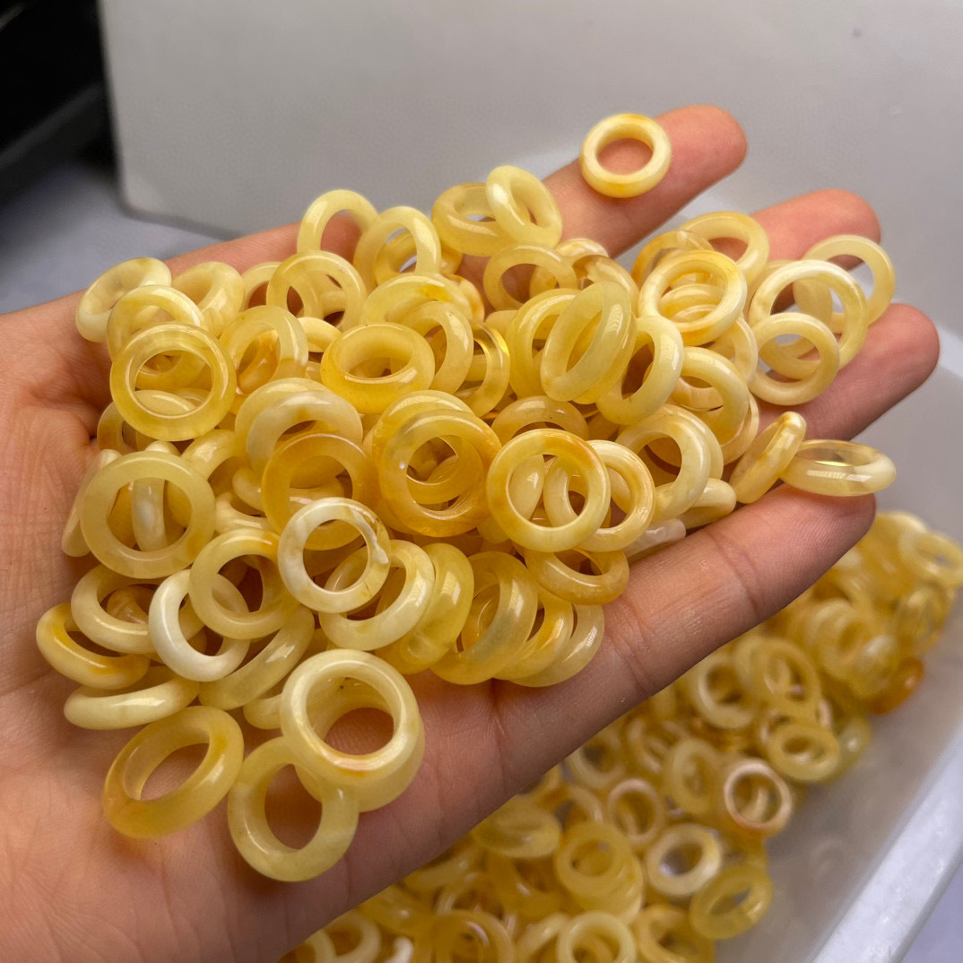 树脂工艺品实物图