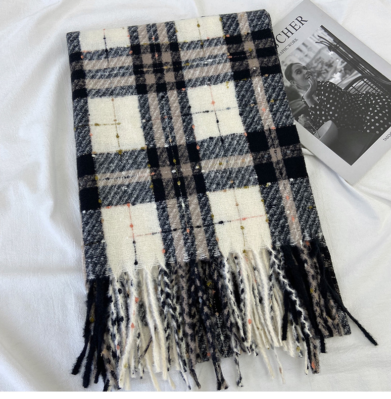 围巾女冬季新款韩系仿羊绒格子围脖学生甜美保暖加厚流苏披肩批发详情13