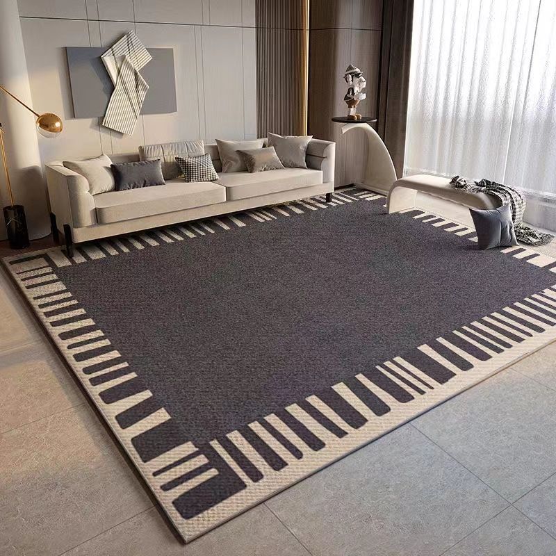 The living room carpet is dirt-resistant and easy to maintain. The sofa is light luxury. The coffee table carpet is modern and simple. The bedroom is fully covered with anti-slip floor MATS full figure