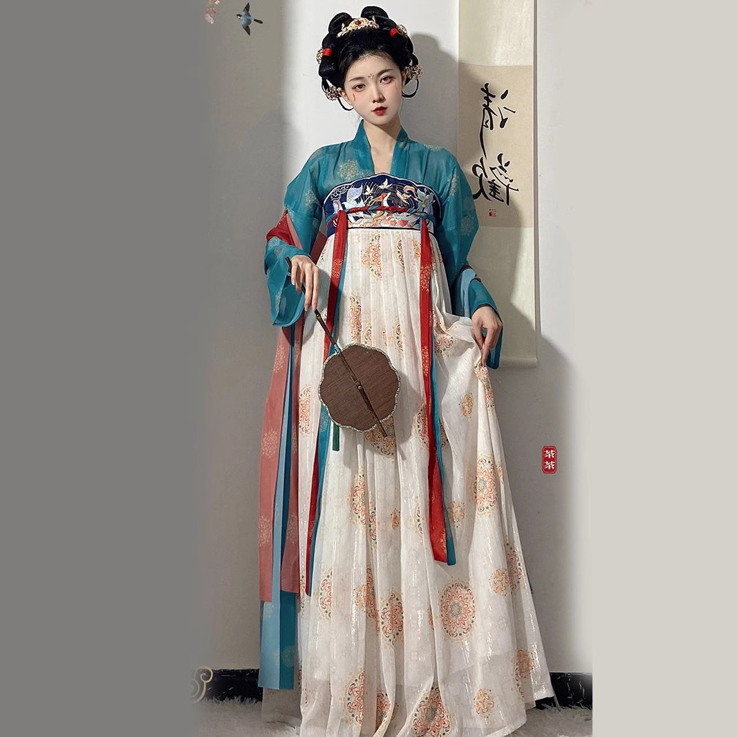 National Trend - Hanfu Women's Chinese Style, ethereal Tang Dynasty women's style, Super Ethereal Spring and Summer Daily chest-length blouse and skirt, Super improved daily life