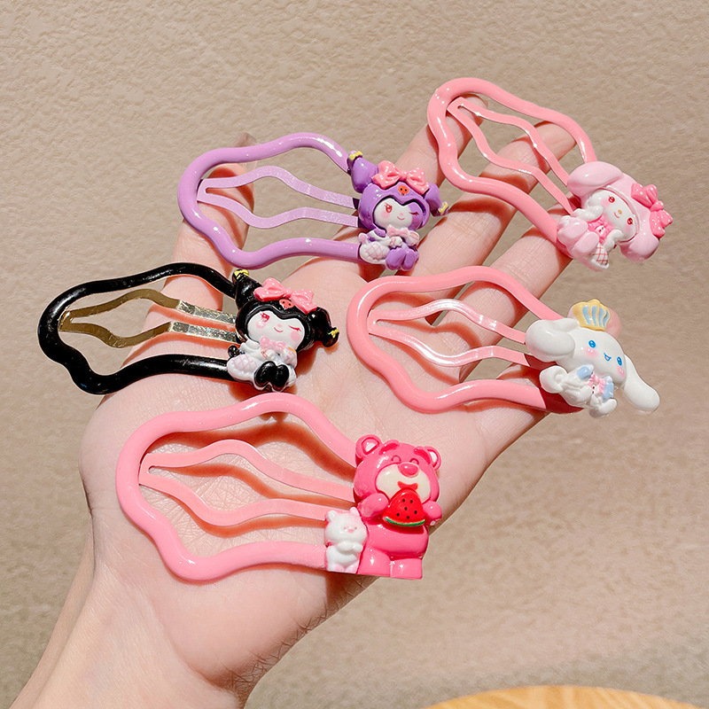 Kulomi Kids Cloud Hairpin Girls New Bangs Broken Hairpin Headpiece For Little Girls Back Of Head Hairpin Hair Accessories Application Scenario