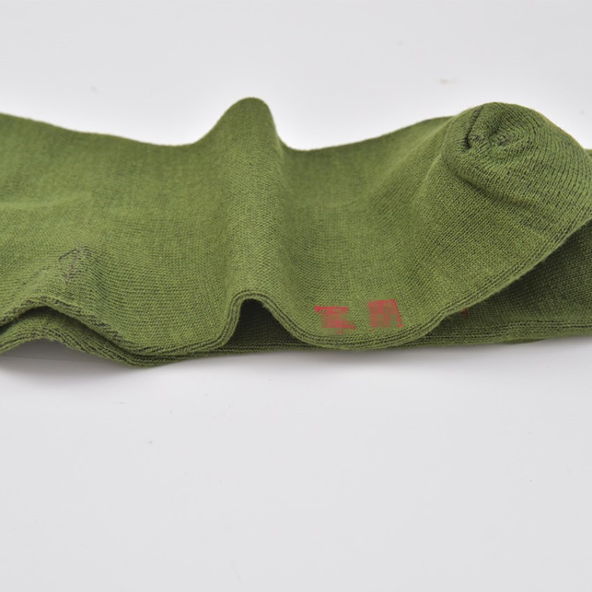 Street stall socks for autumn and winter, men's comfortable military training socks, cotton socks, breathable cotton socks, labor protection socks, wholesale of street stall socks Specification image