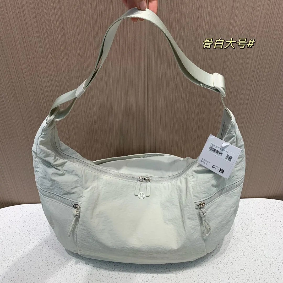 定制箱包皮具实物图