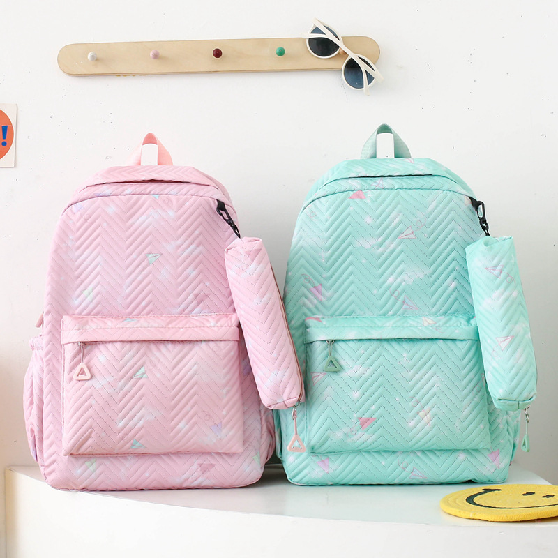 Cross-border nuevo estilo engrosado presurizado impresión mochila estudiante de primaria estudiante de secundaria estudiante de secundaria alta capacidad de tres piezas mochila escolar Application Scenario