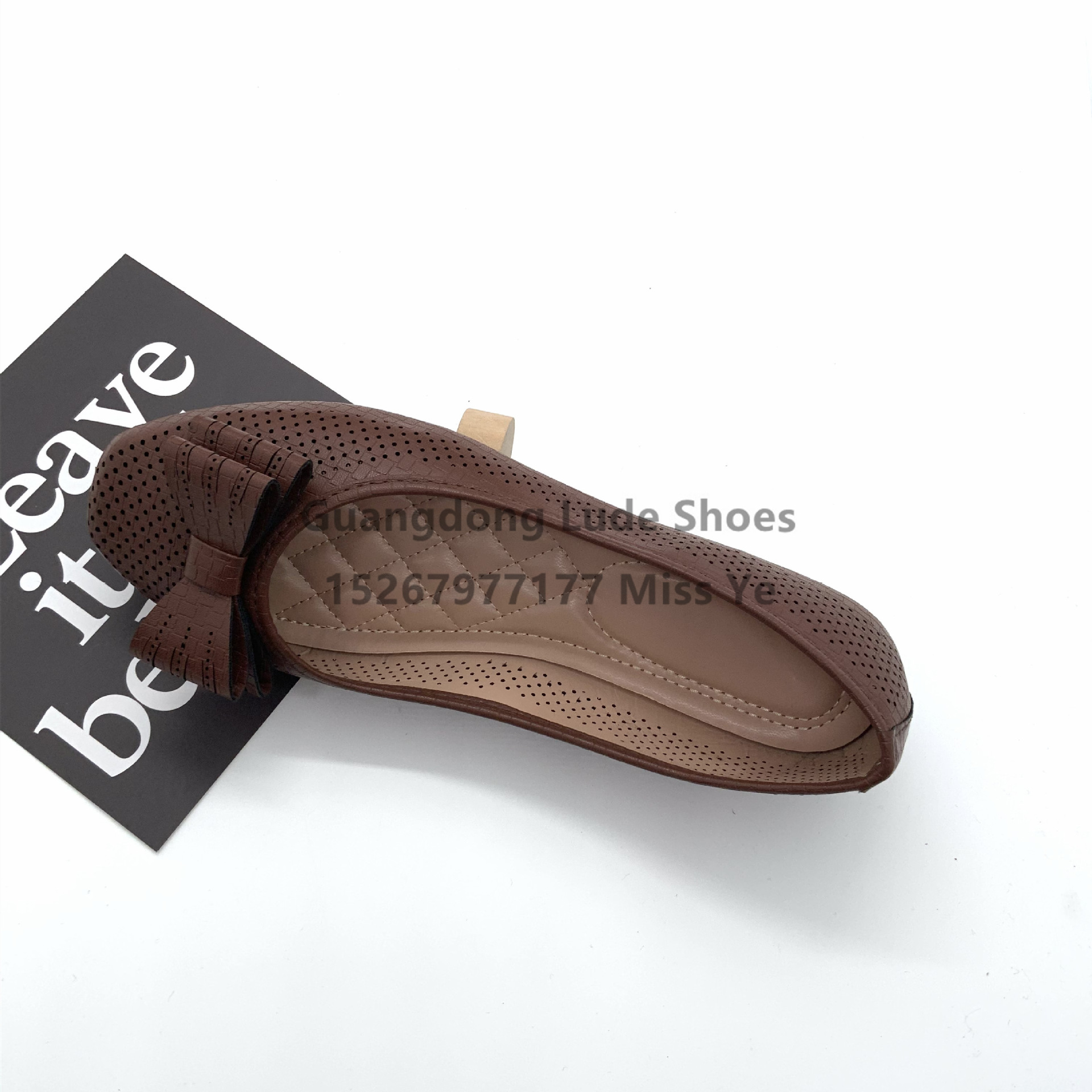 2022 New Casual Single Shoes Fashion Comfortable Casual Hundred Bow Flat Single Shoes Guangzhou Women's Shoes Craft Shoes Application Scenario