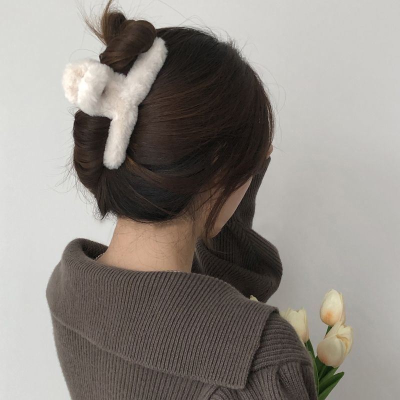 Plush Grab Clip Advanced Sense Large Winter Hair Clip Girls Back Head Sand Shark Clip Hair Volume Hair Clip Headdress Specification drawing