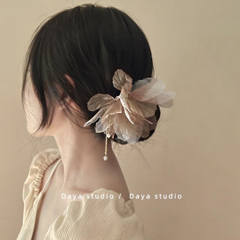 A withered leaf butterfly chiffon flower bead hairpin, elegant tassel U-shaped hairpin, new Chinese-style coiled hairpin, ethereal Specification image