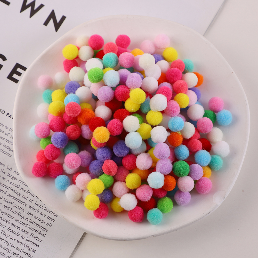 高弹毛球现货供应 毛毛球DIY手工配件 圣诞生日用品辅料厂家直销