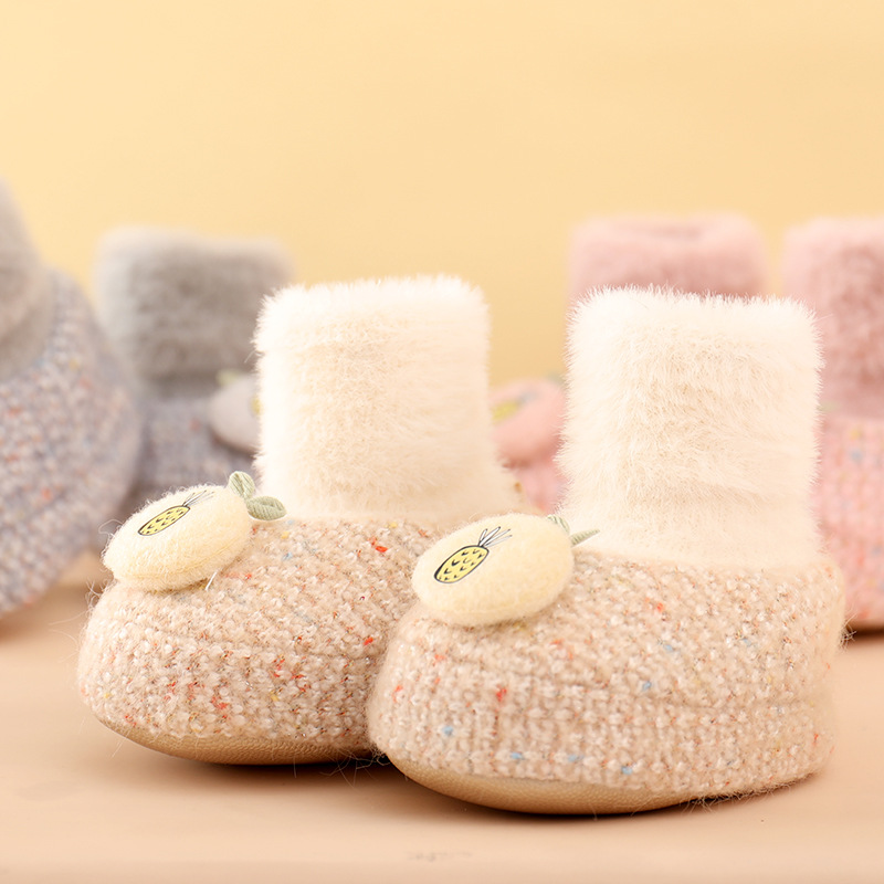 Baby shoes and socks for autumn and winter, soft-soled cotton shoes for boys and girls to learn to walk, 0-1 year old, 6-12 months old, thickened for newborns. 3 details Picture