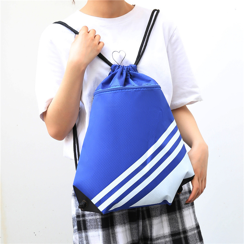Oxford Cloth Shoulder Drawstring Bag Advertising Marathon Event Foldable Large Capacity Exercise Training Fitness Bag Application Scenario