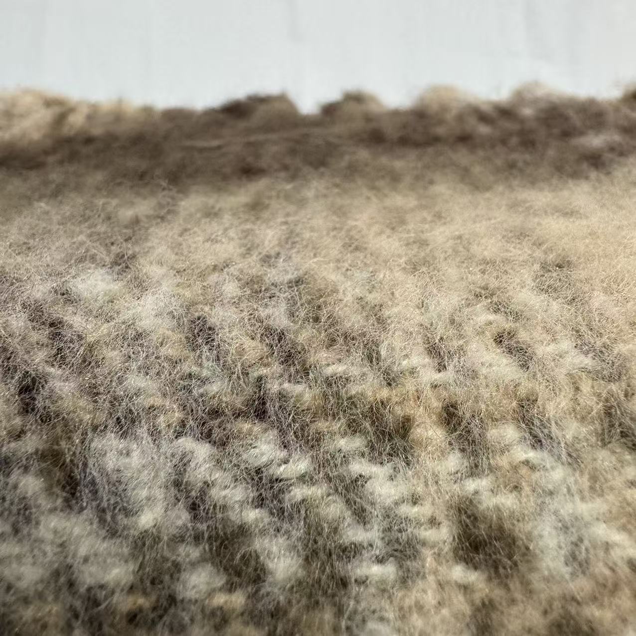 2025新款马海毛流苏围巾女秋冬季氛围感保暖格子百搭外贸跨境专供详情12