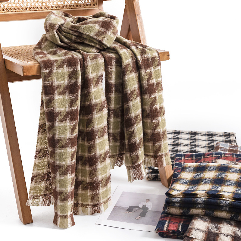 In 2023, The New Thousand Bird Lattice Scarf For Women In Europe And The United States Commute Cold Neck Neck Collar Fashion Light Luxury Style Warm Shawl