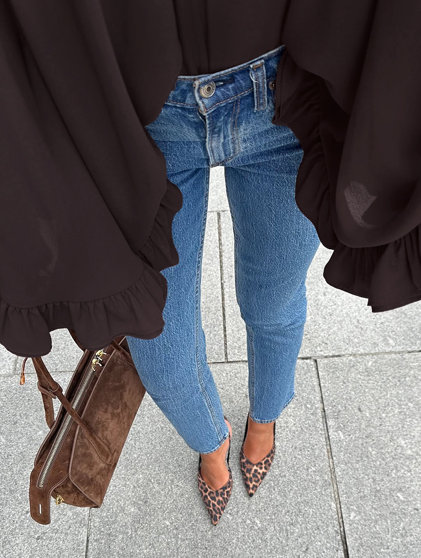 The new autumn 2025 collection of cross-border women's clothing from Europe and America features a loose long-sleeved, ruffled chiffon shirt with a stand-up collar and button pic 4