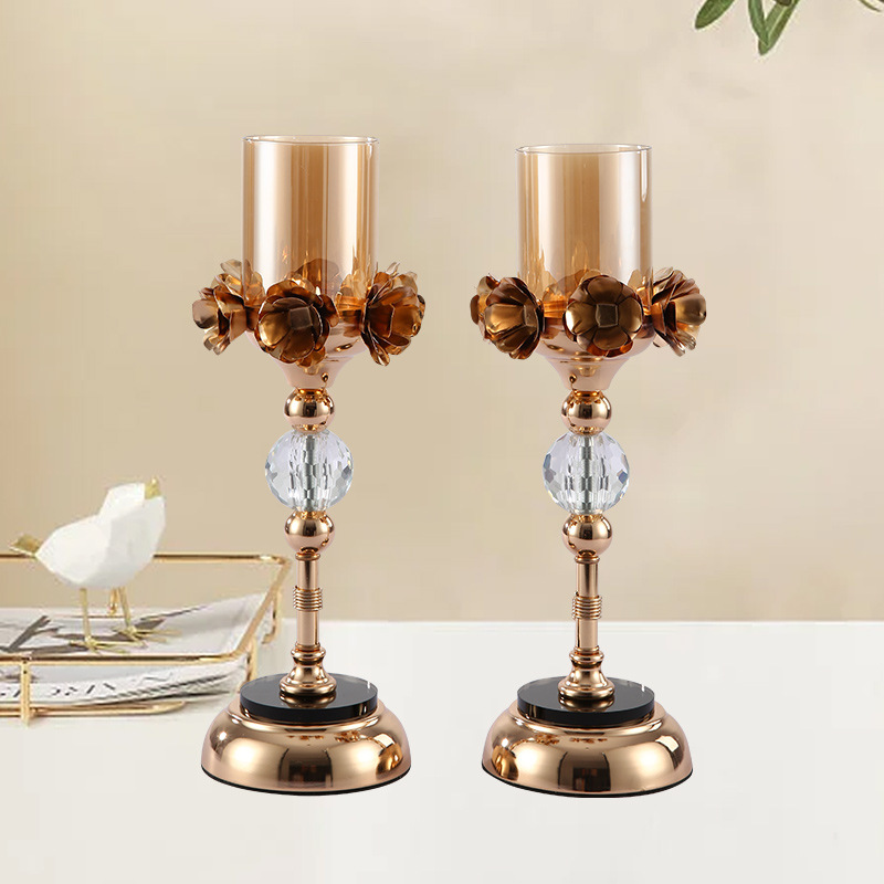 Cross-border European light luxury glass candle holder Nordic romantic table candle holder wedding decoration photography props Application Scenario