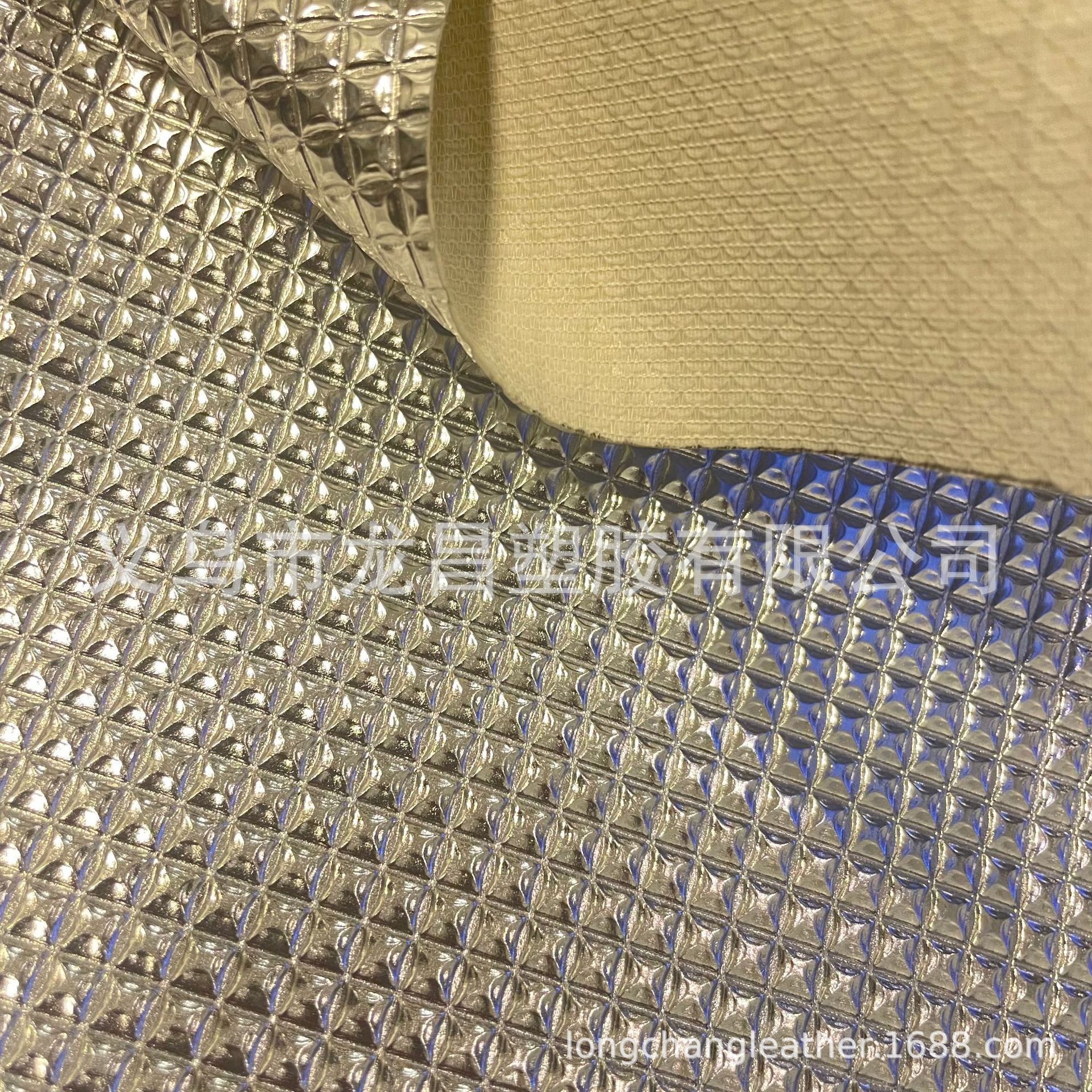 Sunshade, wear-resistant and scratch-resistant fish-scale fabric transparent protective film, silver large diamond pattern seat cushion fabric, luggage packaging material details Picture