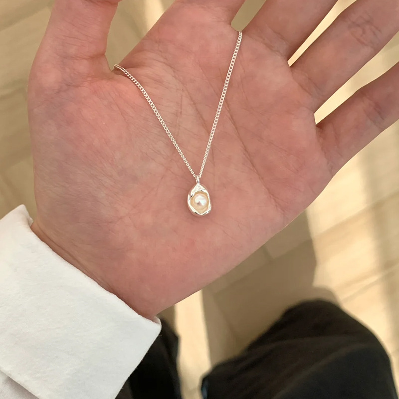 Light Luxury Niche Pearl Butterfly Necklace Female Summer Design Sense All Simple Collarbone Chain Ins Cold Wind Matching Accessories details Picture