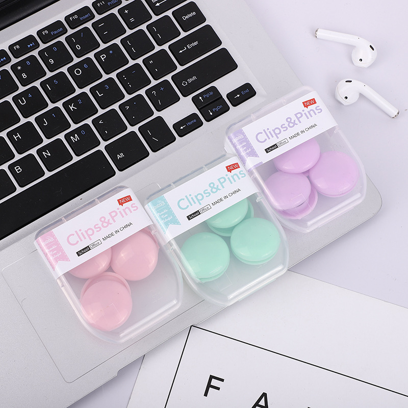 Cross-border special office clip set macaron color caja de plástico pequeño tipo de barco pin en forma de banda de cuero caja de etiqueta clave details Picture
