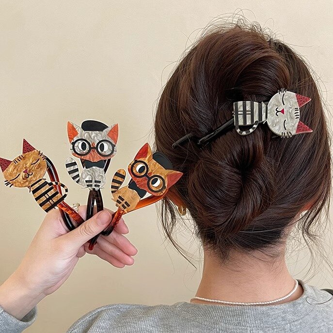Cute and adorable cat twist clip, high-end hairpin at the back of the head, women's 2024 new one-line scratch-clip updo headwear Specification image