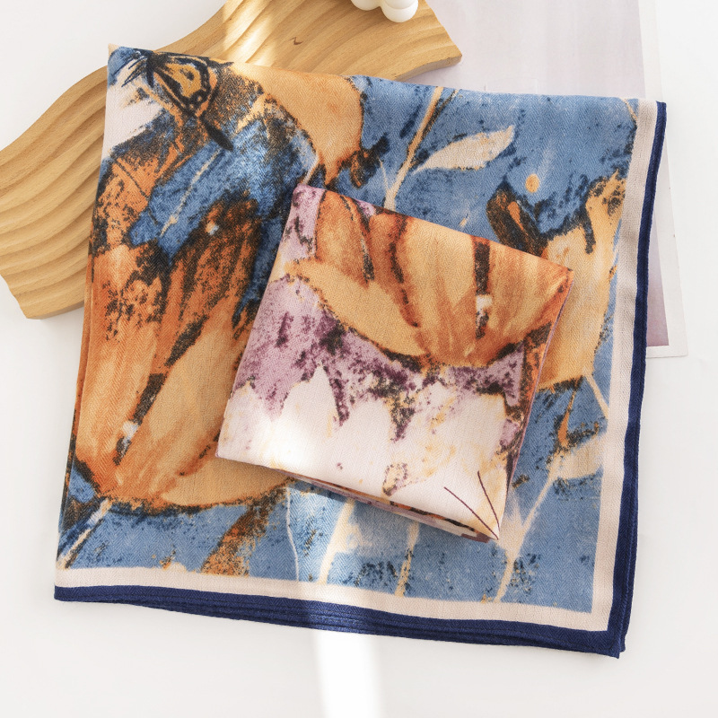 French Vintage Printed Small Square Scarf Korean Version Korean Professional Scarf Elegant Light Luxury Style Imitation Silk Scarf Wholesale details Picture