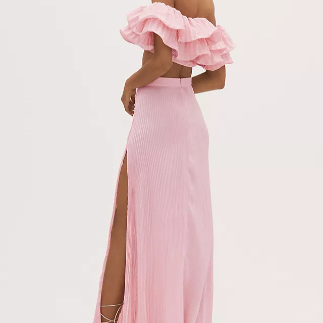 Customized cross-border women's slit ruffled pleated long dress sets from Dongguan factory Specification drawing