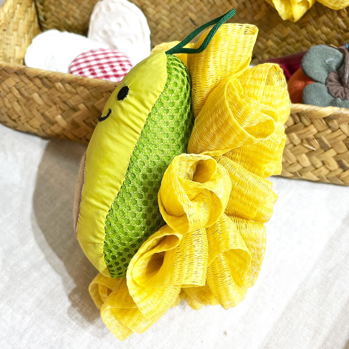 Avocado Non-Loose Foaming Bath Flower Girls Home Student Bath Ball Cute 2-In-1 Bath Scrub details Picture