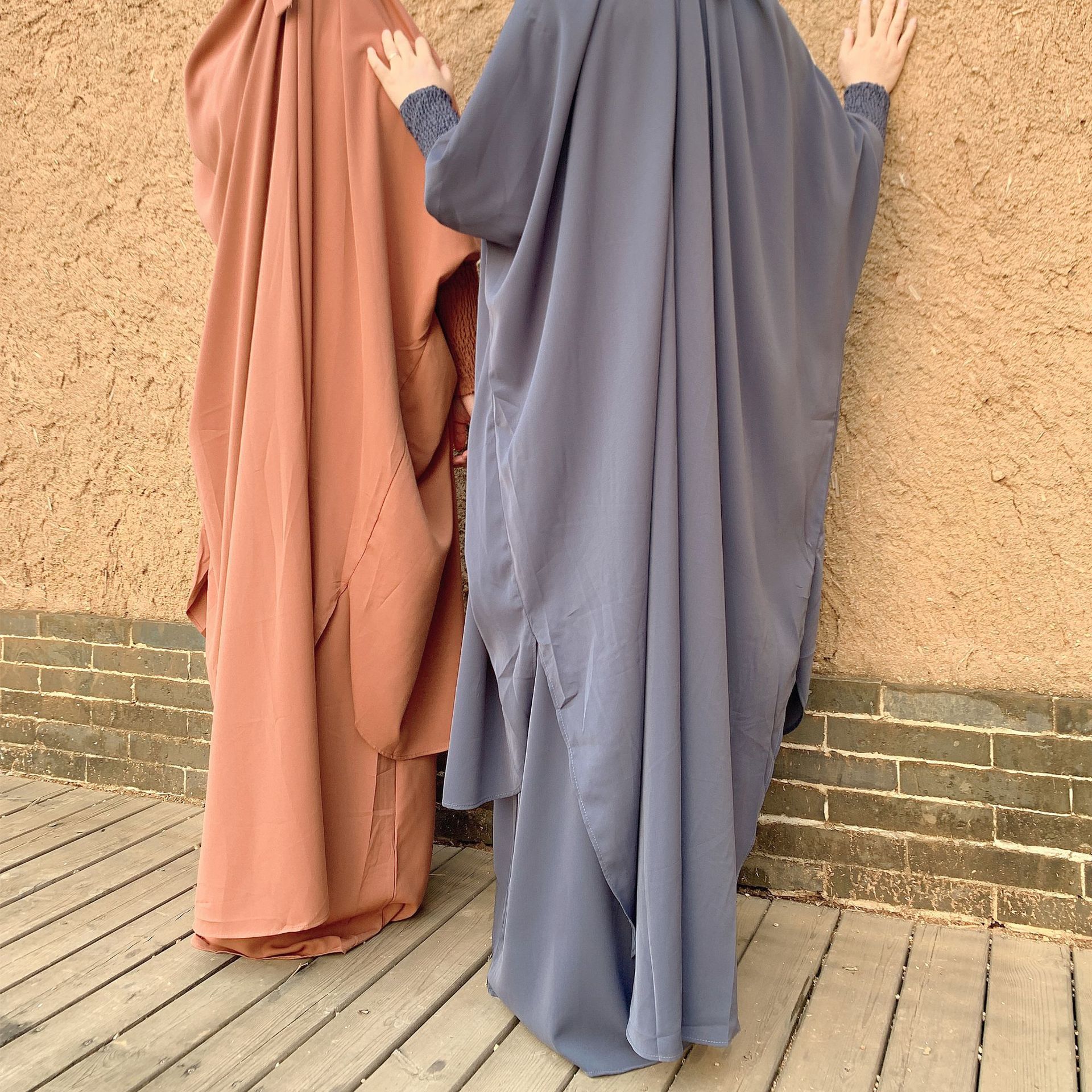 Abaya Amazon Cross-Border Muslim Women's Dress Two-Piece Middle East Turkey Solid Color Long Sleeve Big Swing Robe details Picture