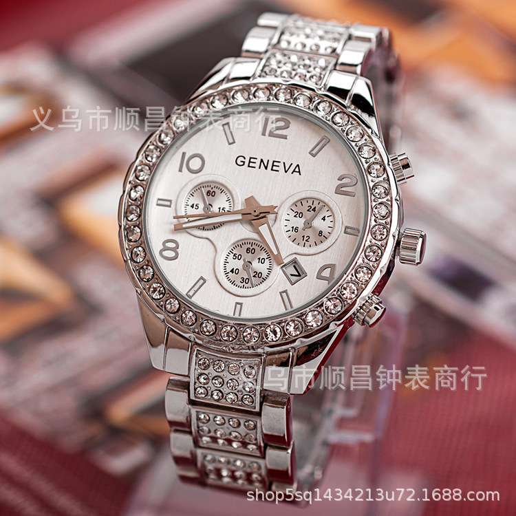 Hot selling women's watch GENEVA watches men's diamond three eyes steel belt calendar watch manufacturers wholesale spot Application Scenario