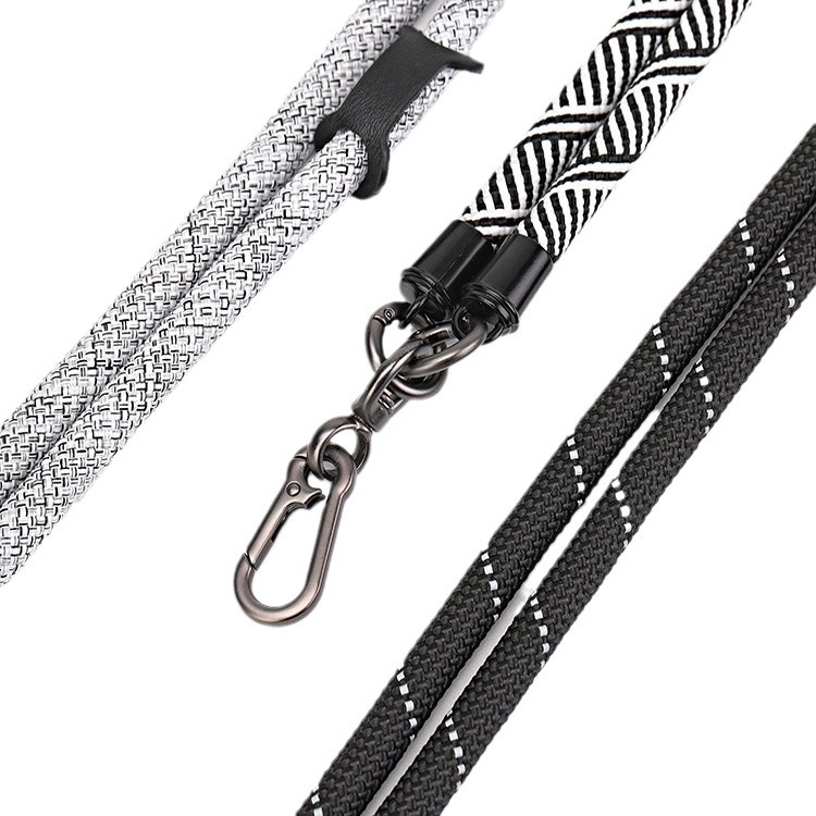 وتعلق حبل بهاتفاً محملاً بحبال طويلة من حبل الكتف يمكن حمله بحبل قابل للتفكيك Item Picture