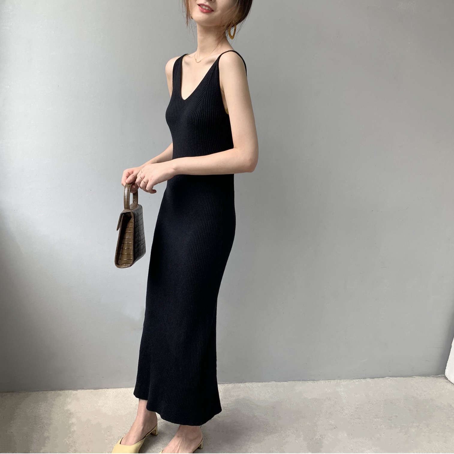 Jia Zhi: Women's Knitted Halter Dress, Elegant Commuter Long Dress, Dopamine Outfit Halter Dress B2008 Jia Zhi: Women's Knitted Halter Dress, Elegant Commuter Long Dress, Dopamine Outfit Halter Dress B2008