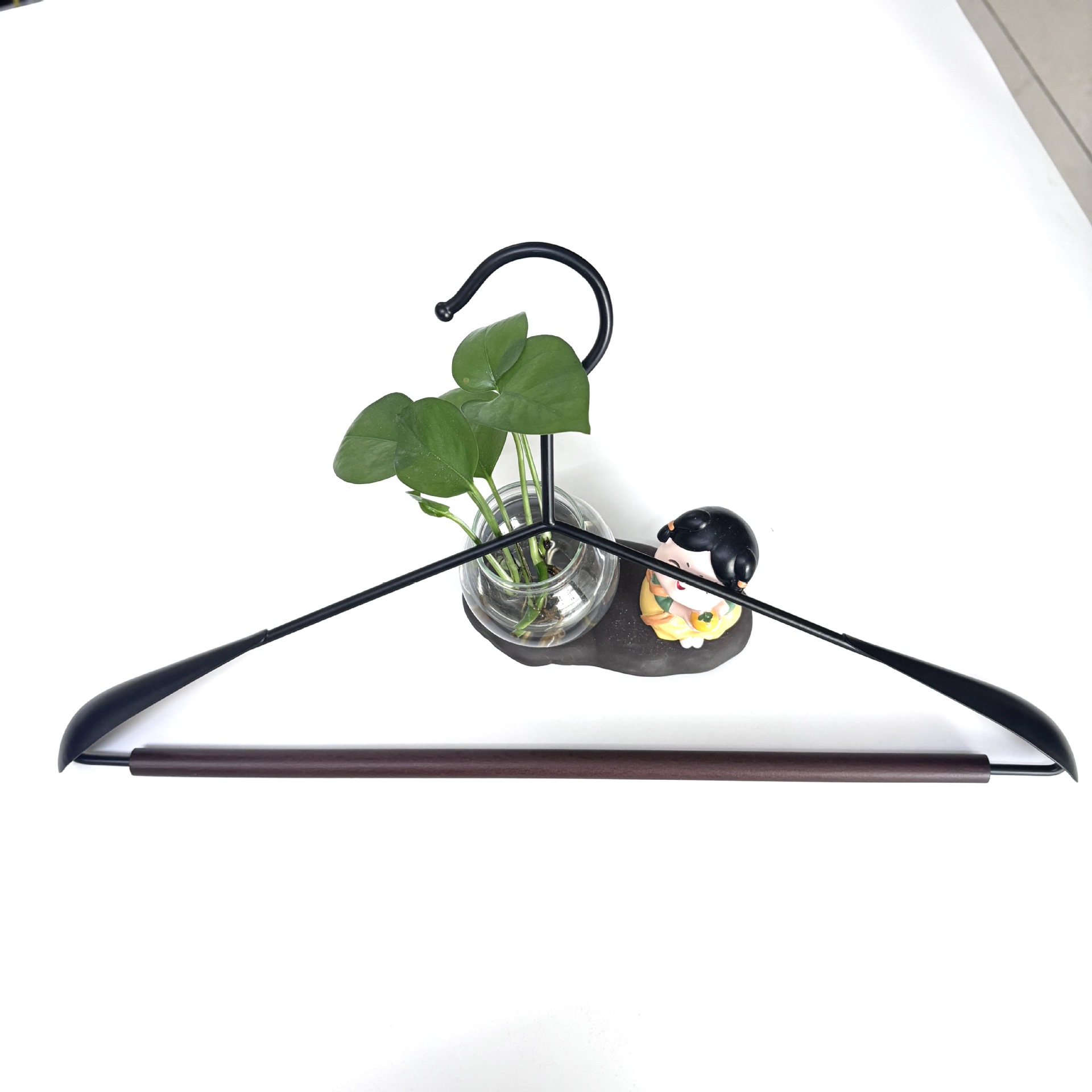 原木铁艺衣架ins风裤架金属宽肩防滑无痕衣架服装店家用酒店专用详情9