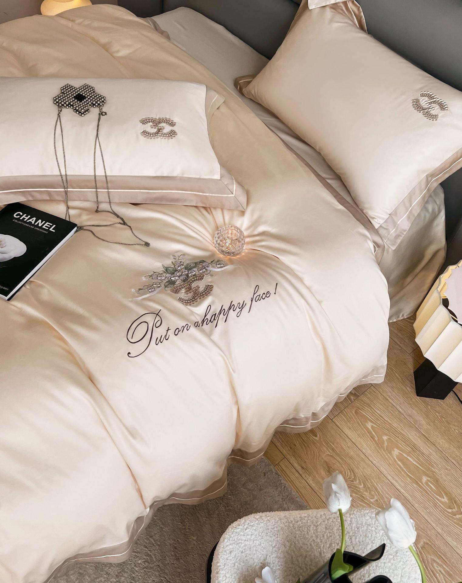 210-piece pure cotton four-piece set, with a light luxury and high-end feel. 100 pieces of pure cotton high-end bed sheets, duvet covers and bed covers, summer bedding Application Scenario