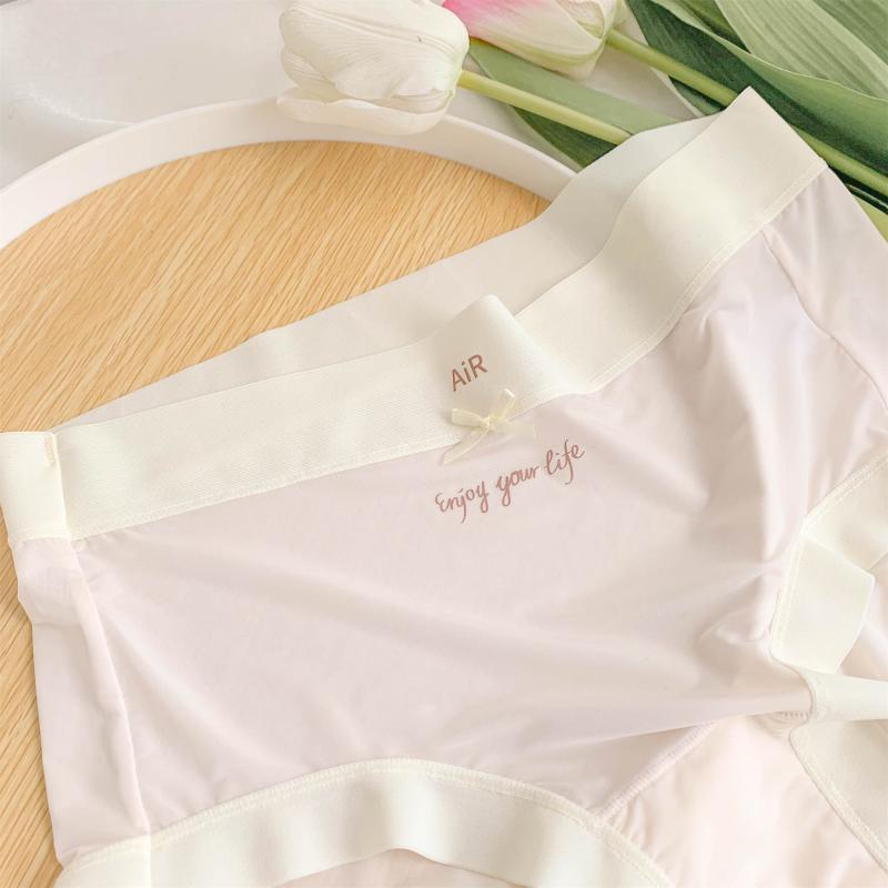 Women's underwear with ice silk mask, ultra-thin nude feel, comfortable and seamless, light and thin Japanese-style girl-style mid-waist triangle pants wholesale Specification image
