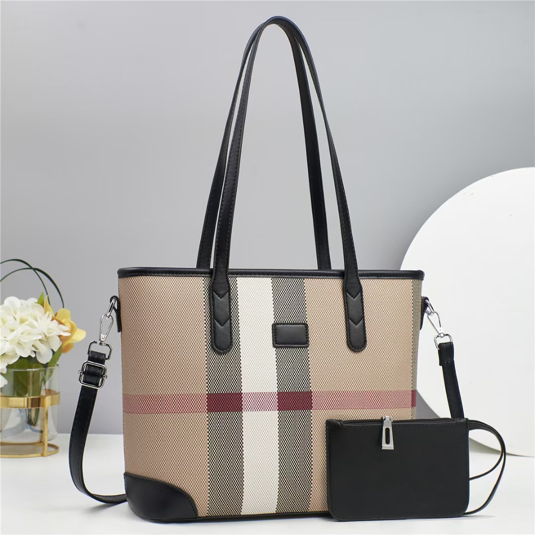 Fashion Style Large Tote Bag Commuter Premium Sense Large Capacity Women's Tote Factory Straight Hair