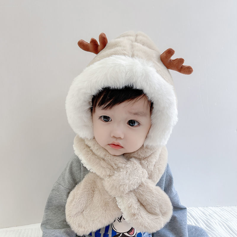 Autumn And Winter Children's Hats Scarf One Warm Santa Hat Baby Ear Protection Small Antler Hat Plush Hats For Boys And Girls Application Scenario