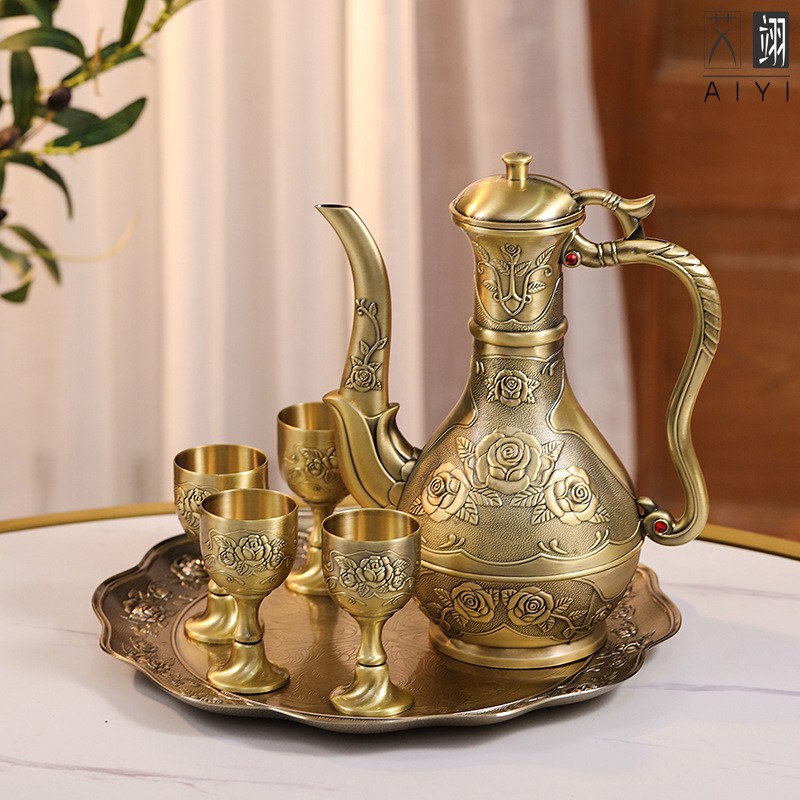 استخدم البرونز مجموعة من ادوات النبيذ الابيض Specification image