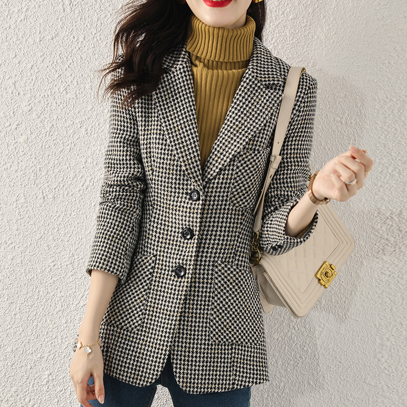 Early autumn Japanese-style checkered mid-length coat for women, slimming and fashionable checkered suit, three-pocket small suit for women Specification image