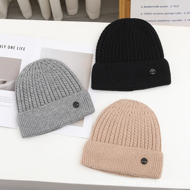 New autumn and winter fleece hats, men's plush Korean-style knitted caps, versatile, warm, ear-protecting, thickened and fashionable woolen caps Specification image
