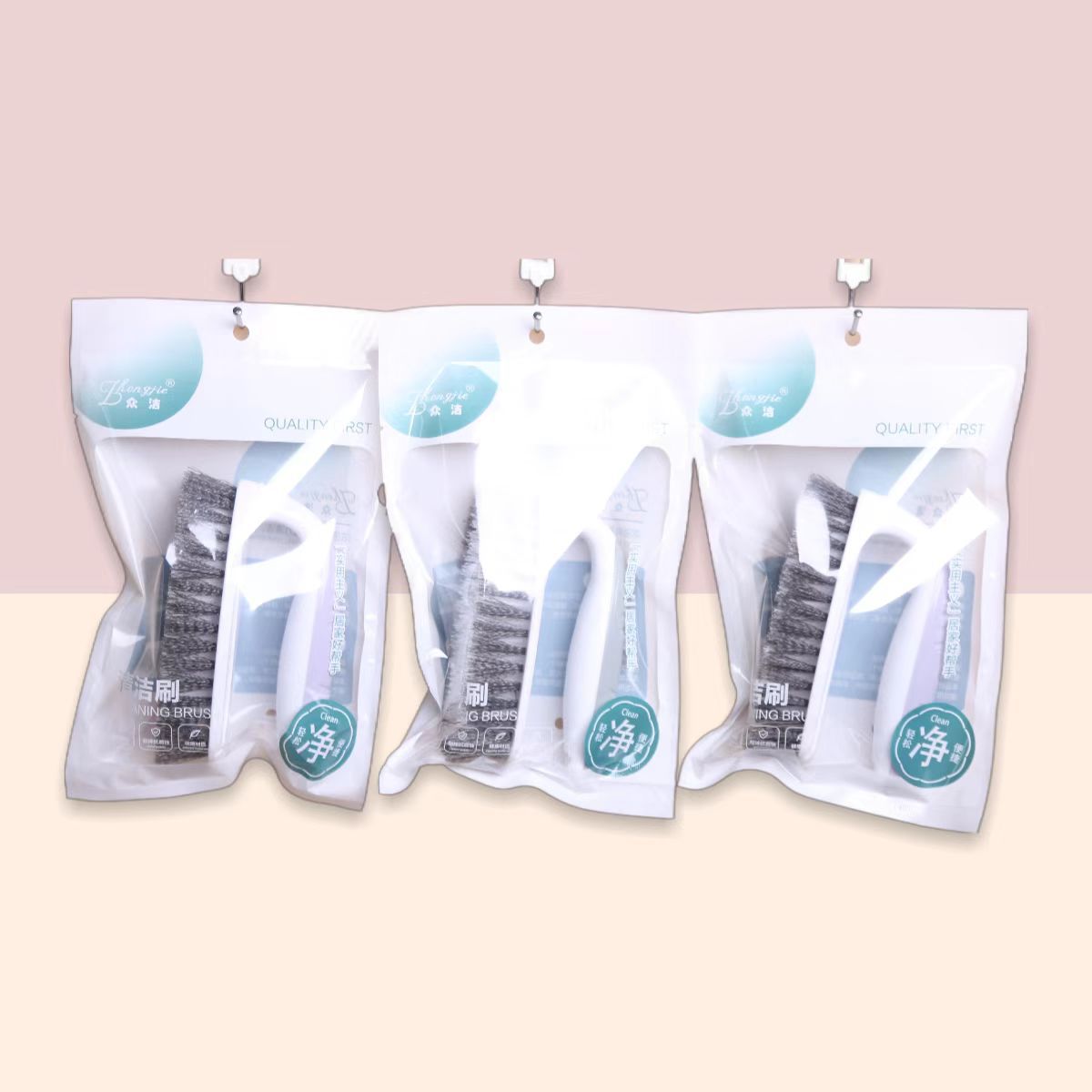 Multi-functional shoe and garment cleaning tool that won't damage shoes, clothing board brush, garment brush, plastic brush, household use Item Picture