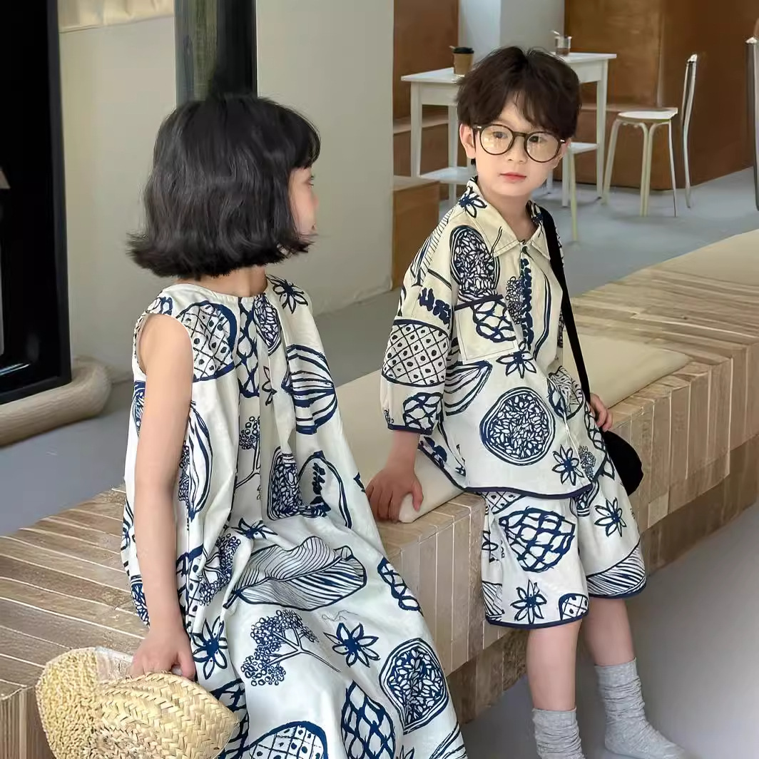 Children's Set 2024 Summer Boys' and Girls' Korean-style irregular pattern dress, children's casual short sleeve and shorts two-piece set Specification image