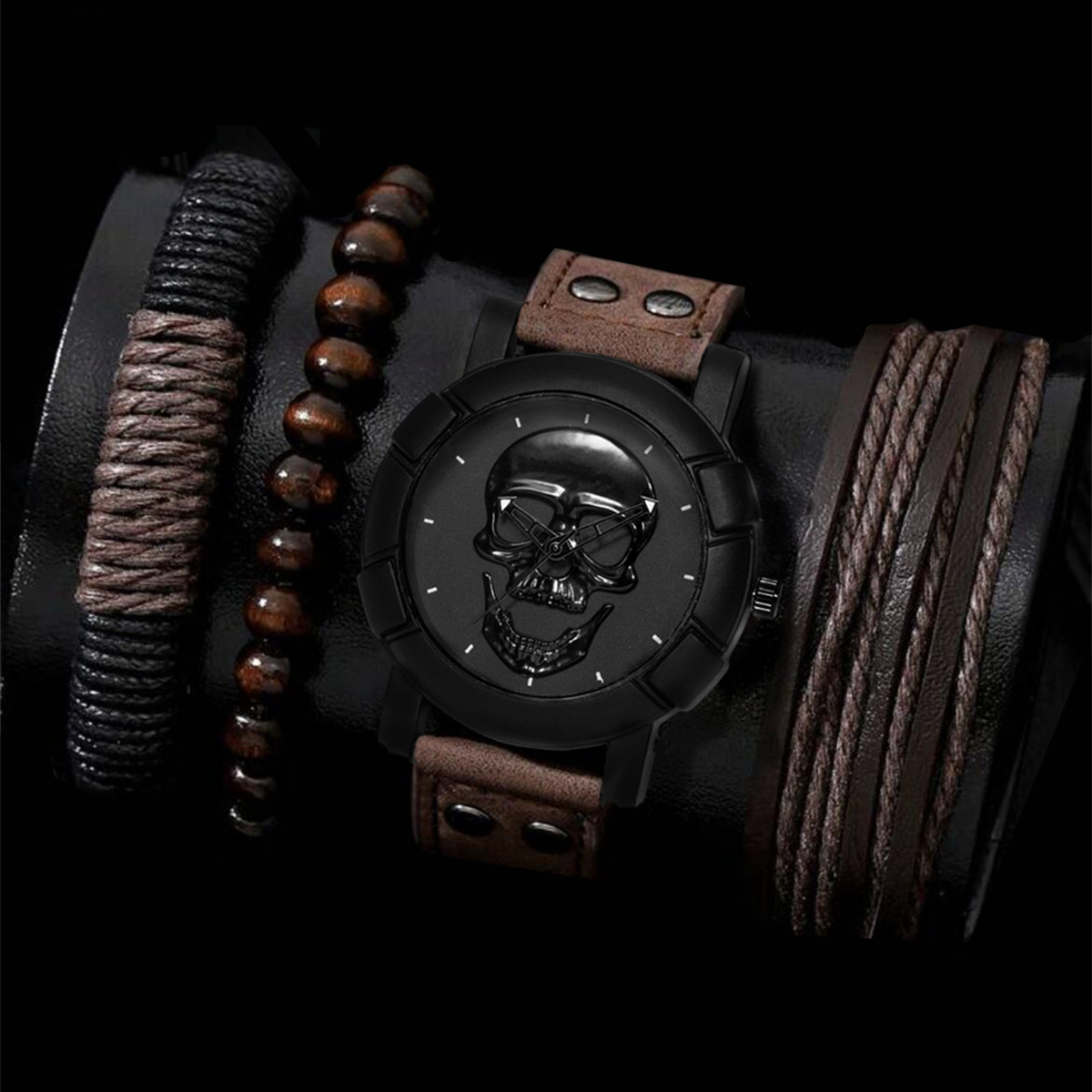 Cross-border fashion large dial, cool skull head trendy men's wristwatch, business dark style cross-border quartz watch full figure