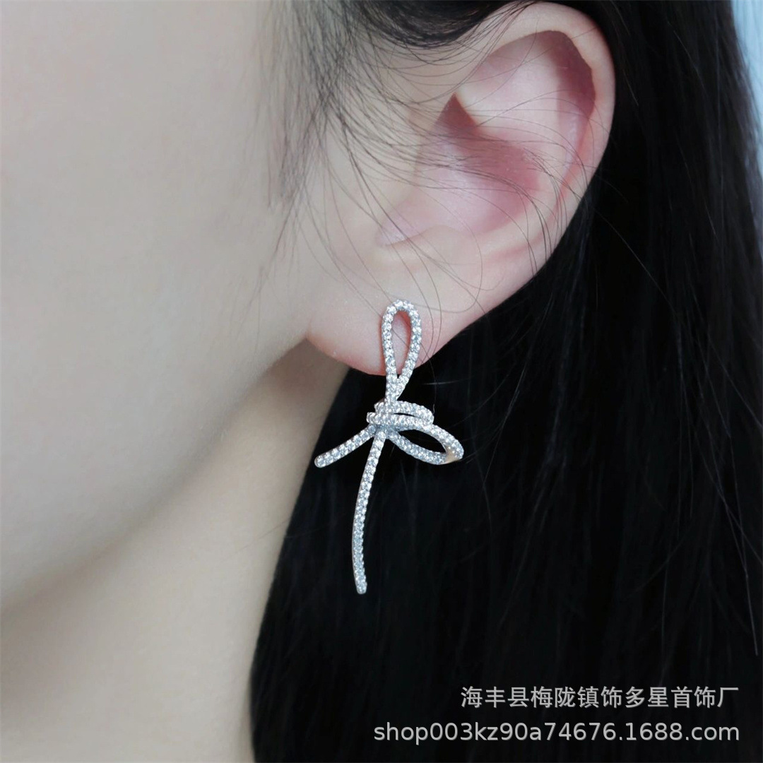 New HEFANG Ribbon Bow series, a light luxury and niche Valentine's Day gift manufacturer, offers one-piece consignment Specification image