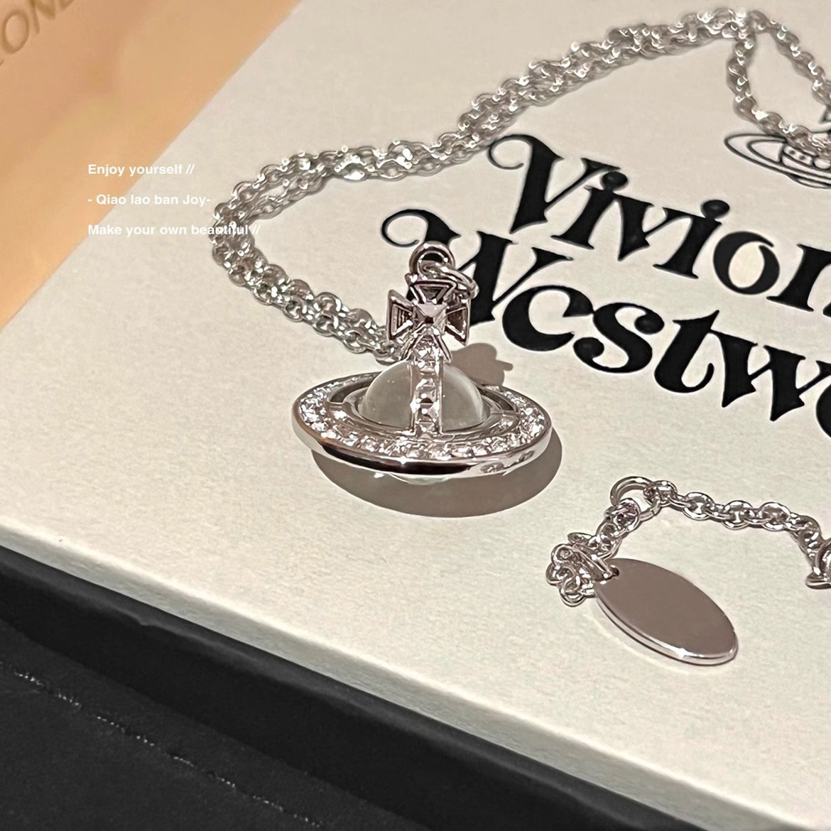 High-end three-dimensional Saturn necklace, titanium steel, non-fading transparent crystal planet pendant, collarbone chain, light luxury and niche Specification image