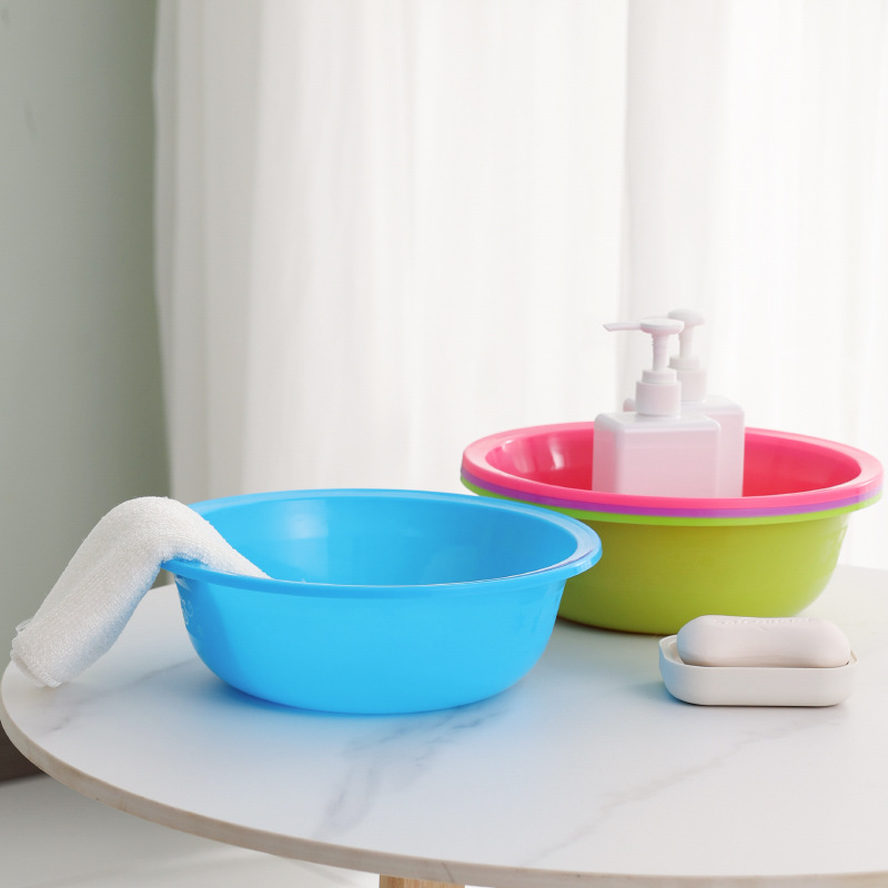 Multi-functional children's washbasin, thickened plastic small washbasin, various styles to choose from, fruit basin, vegetable basin and washbasin Application Scenario