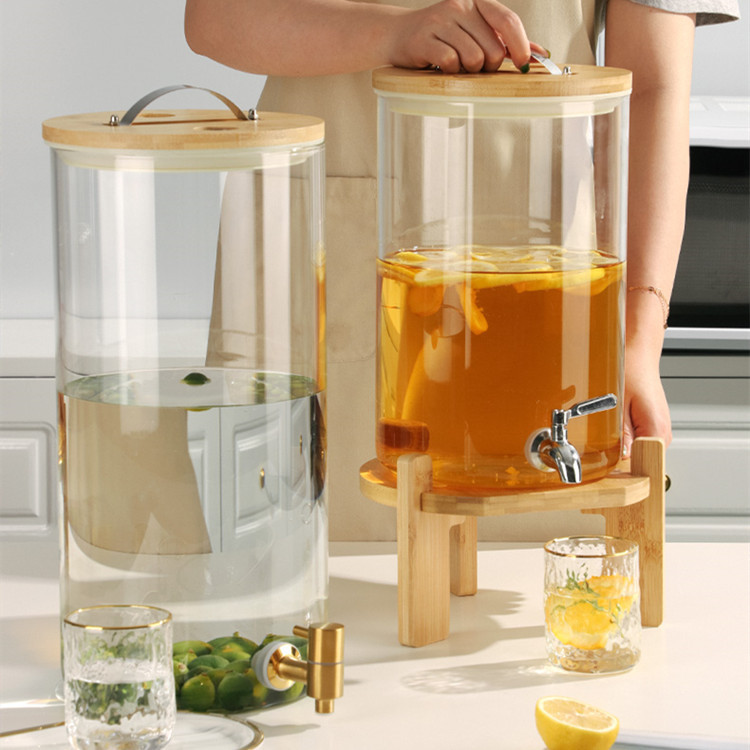 Hot-selling sealed high borosilicate glass wine bottles, wine jars, medicinal wine containers with faucets, and green bayberry wine jars