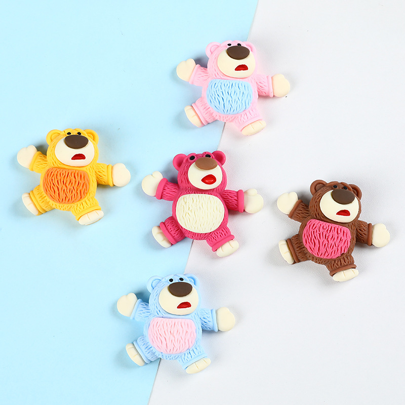 Resin accessories, large colored strawberry bear diy phone case patches, car storage box mouth cups, luggage accessory patches Application Scenario